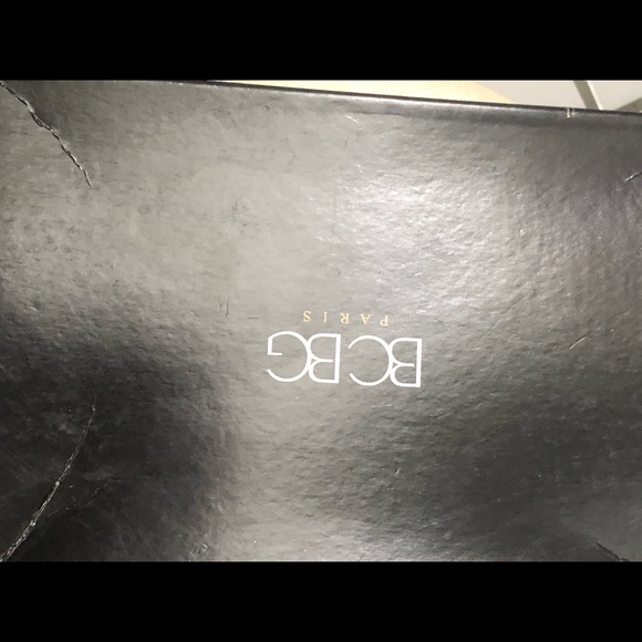 Red stiletto shoes - Picture 4 of 4